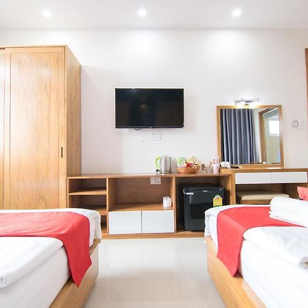 Reddoorz Plus Near Lotte Mart Cong Hoa Хошимин Екстериор снимка
