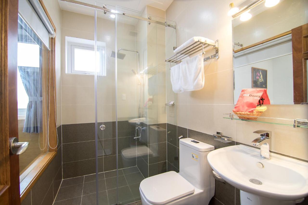 Reddoorz Plus Near Lotte Mart Cong Hoa Хошимин Екстериор снимка