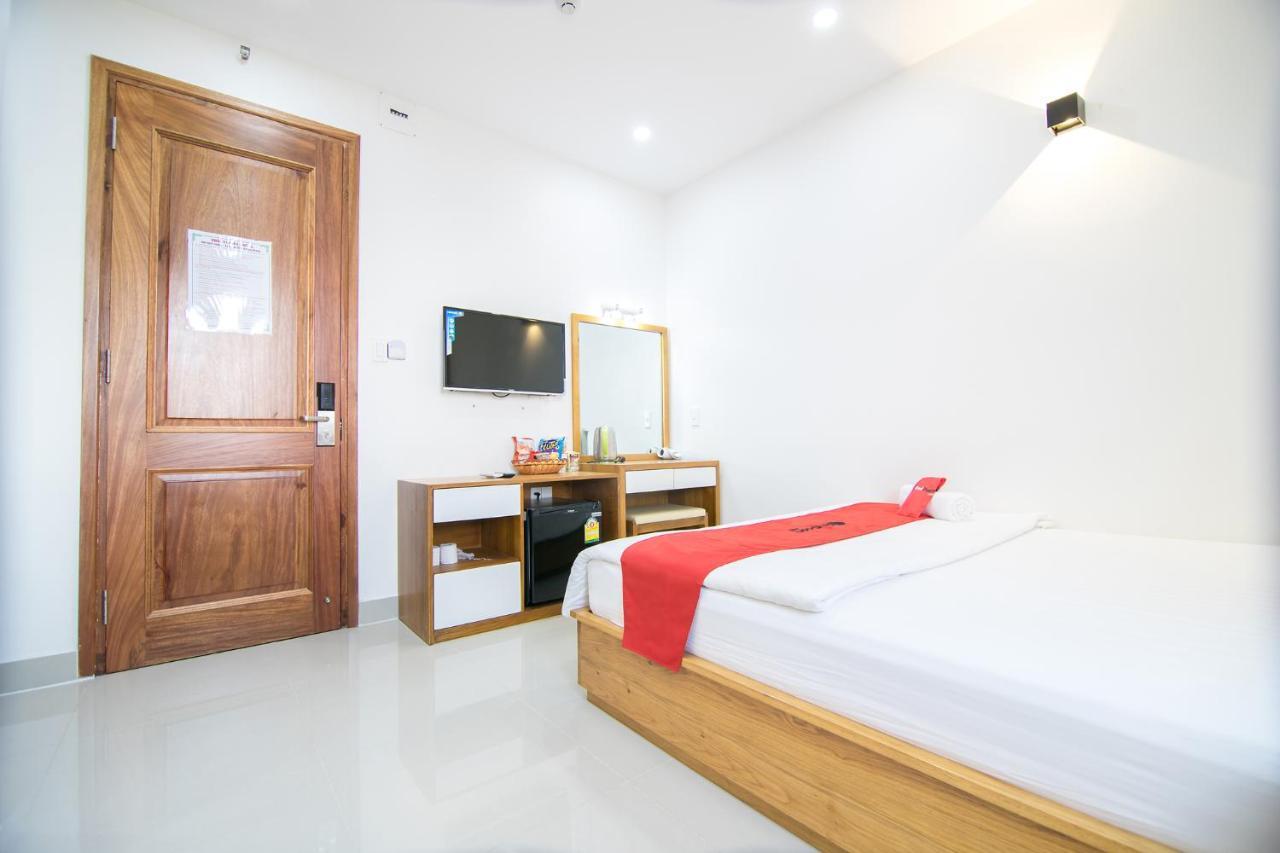 Reddoorz Plus Near Lotte Mart Cong Hoa Хошимин Екстериор снимка