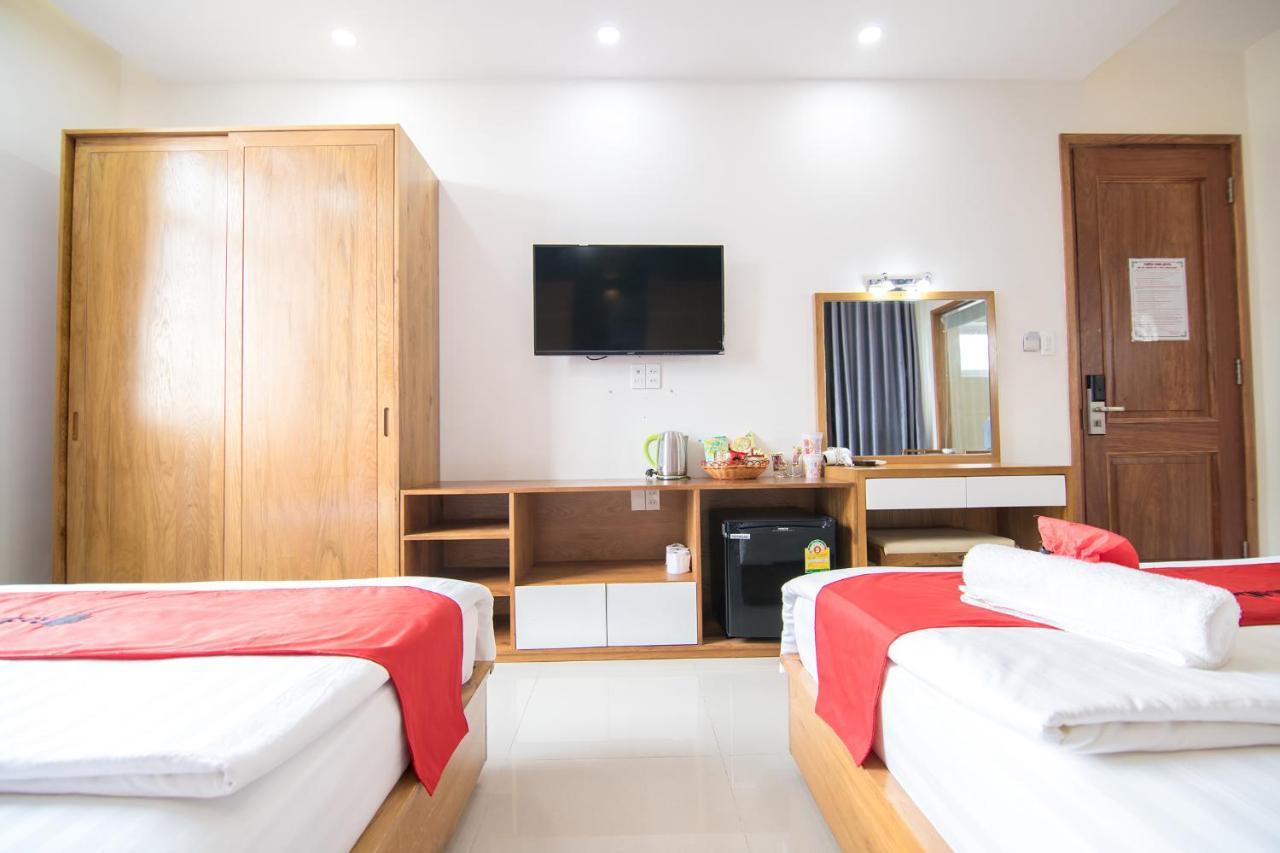Reddoorz Plus Near Lotte Mart Cong Hoa Хошимин Екстериор снимка